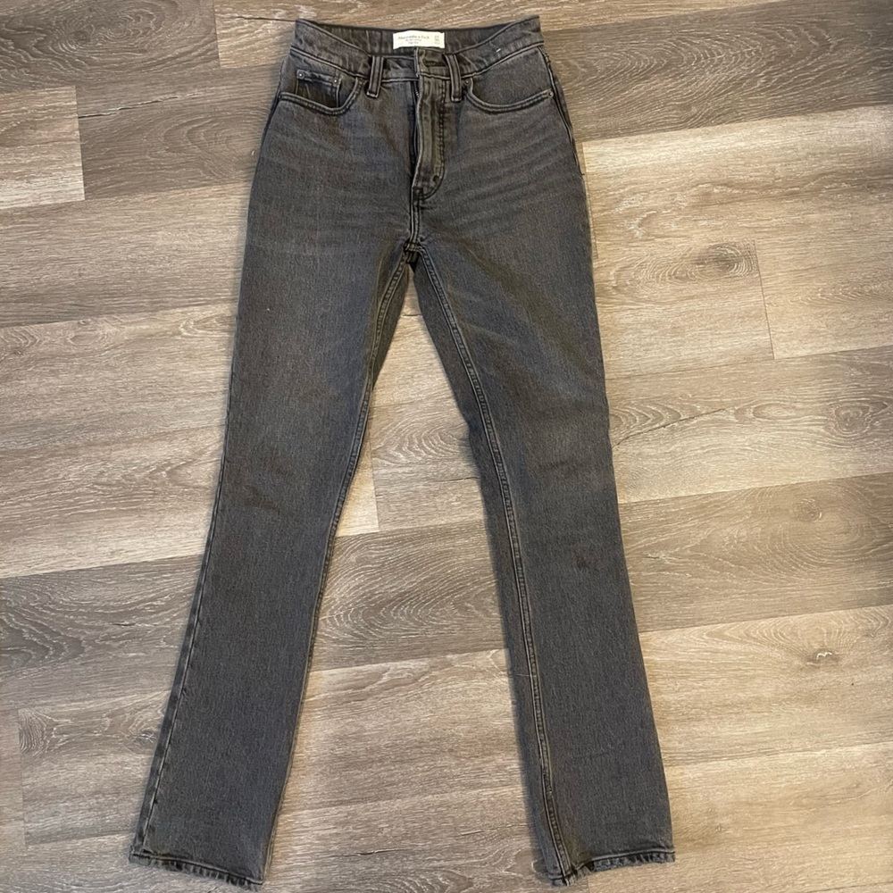 Abercrombie and Fitch The 90s High Rise Skinny